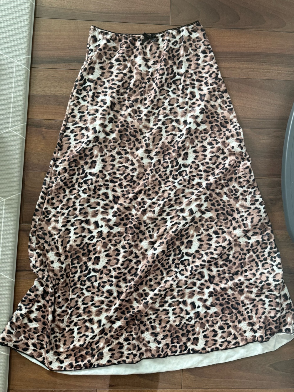 Low-Rise Midi Skirt